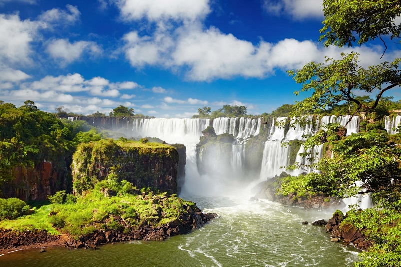 Водопады Игуасу (Бразилия)