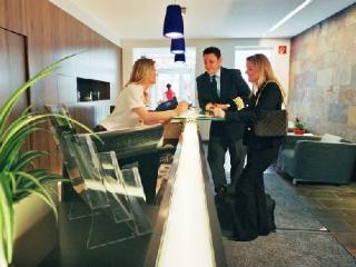 Airport Boutiquehotel Hein
