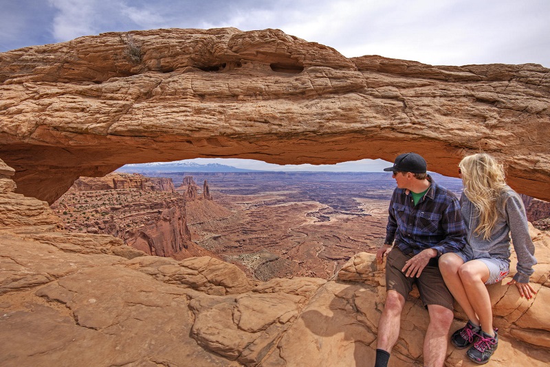 Парк Каньонлендс - Меза Арка (Mesa Arch Canyonlands)